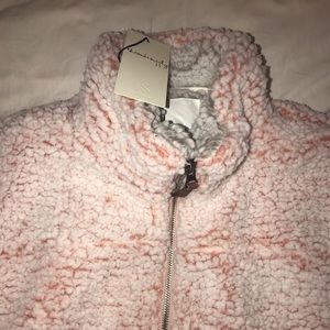 Thread and supply sherpa top